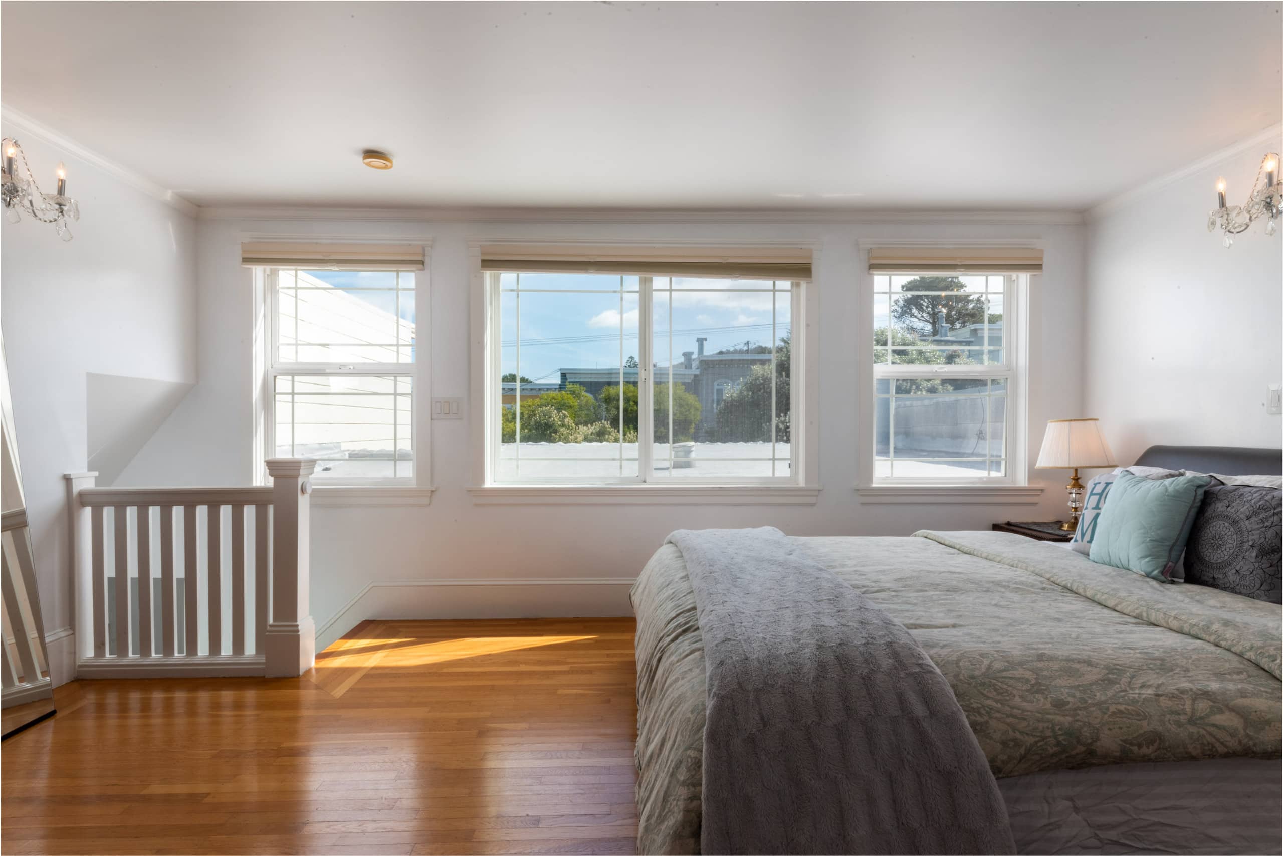 Home in San Francisco · ★4.77 · 4 bedrooms · 8 beds · 2.5 baths - Image 20