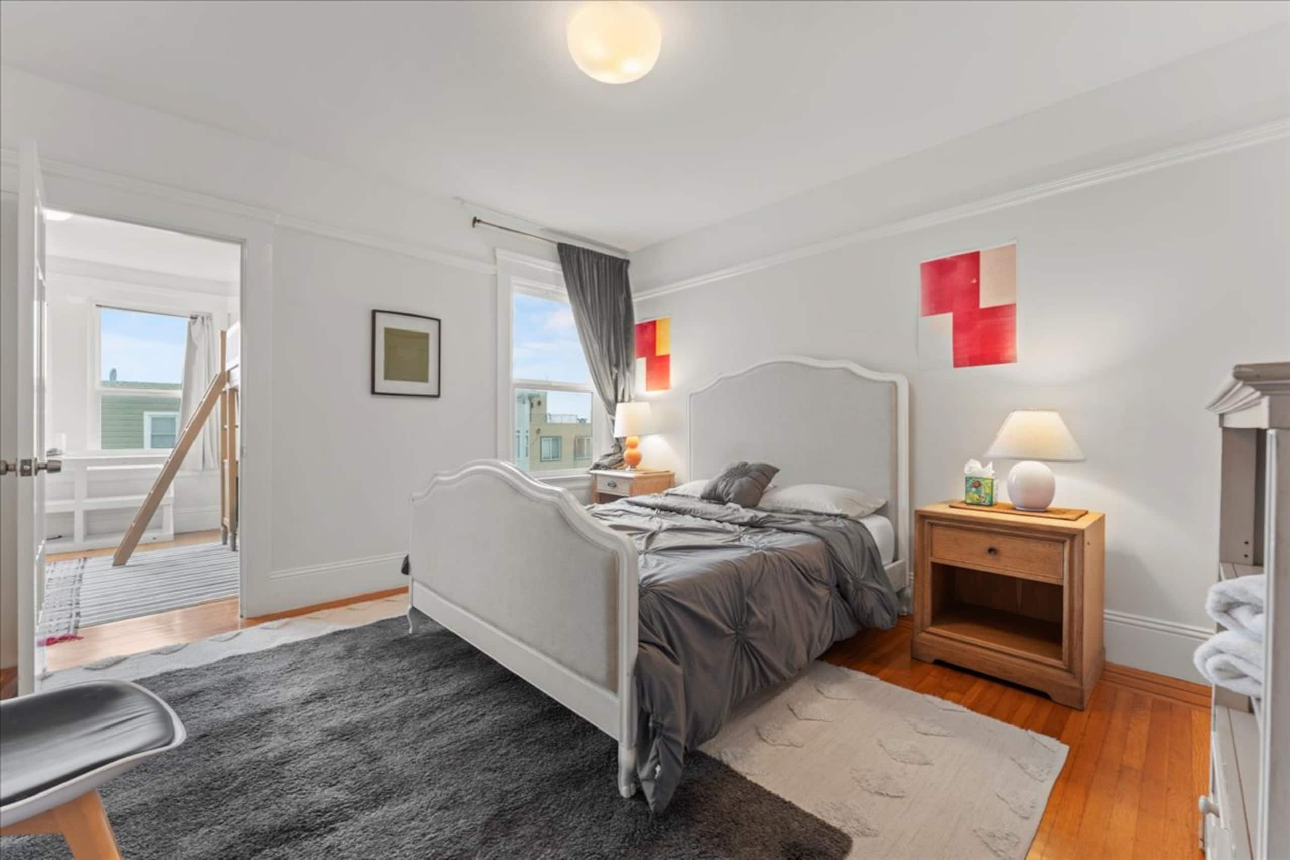 Home in San Francisco · ★4.77 · 4 bedrooms · 8 beds · 2.5 baths - Image 59