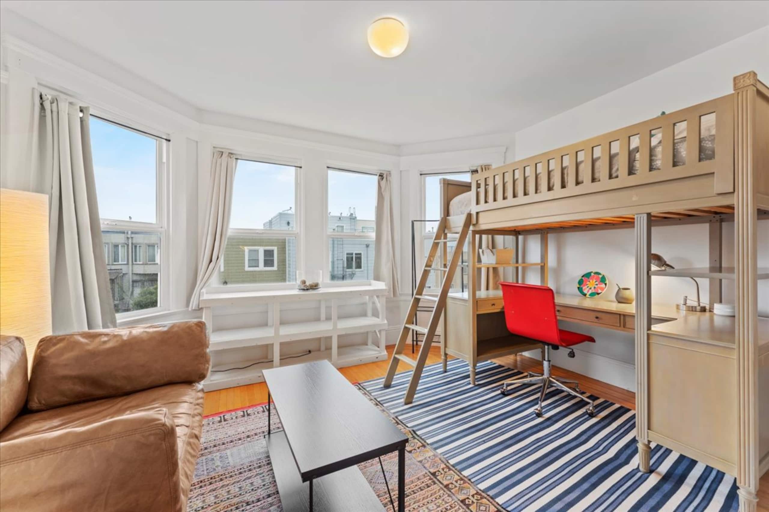 Home in San Francisco · ★4.77 · 4 bedrooms · 8 beds · 2.5 baths - Image 57
