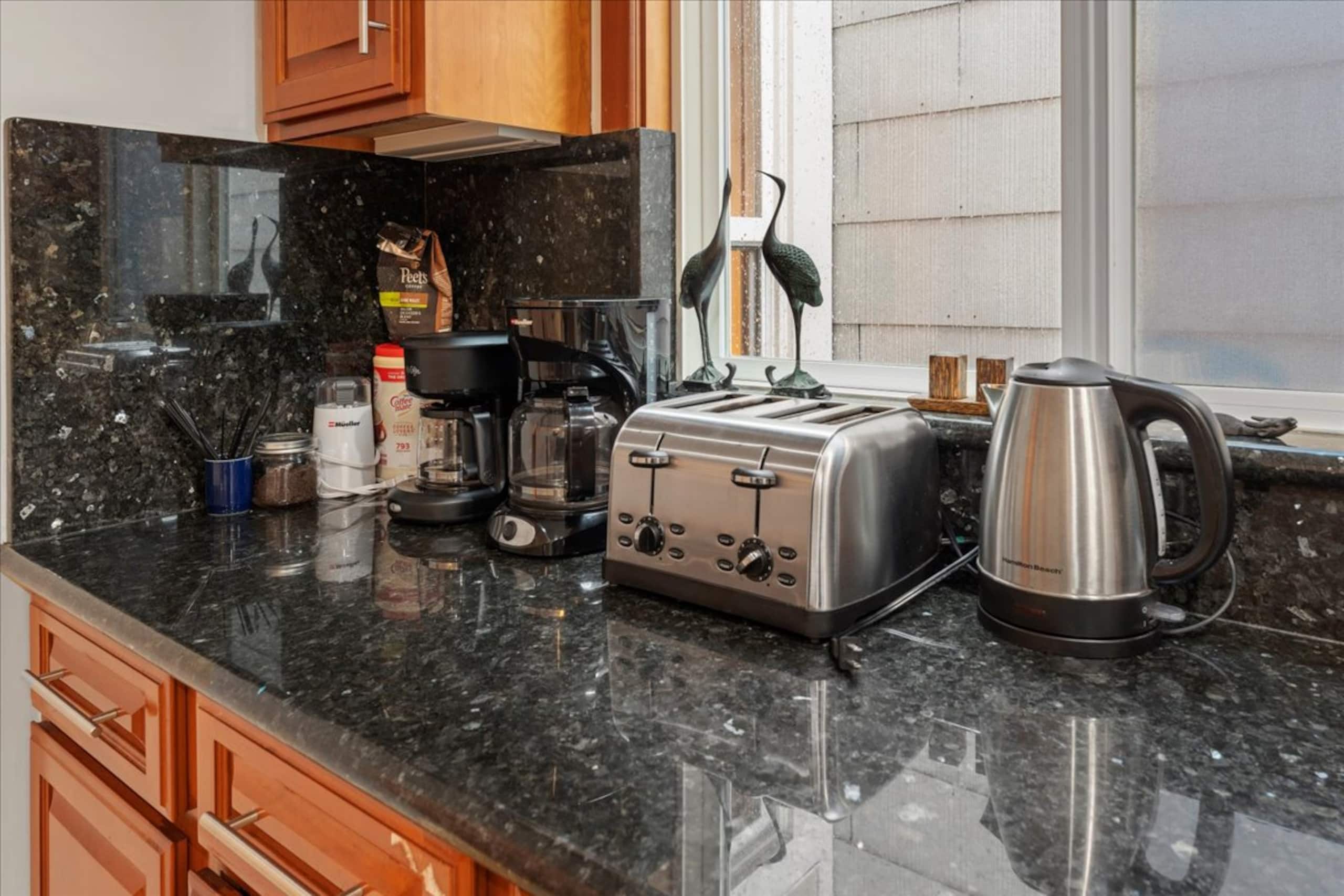Home in San Francisco · ★4.77 · 4 bedrooms · 8 beds · 2.5 baths - Image 71
