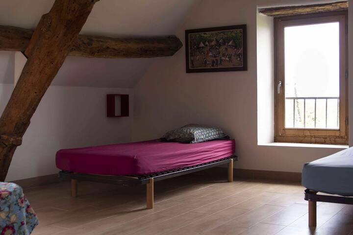 საძინებელი 1