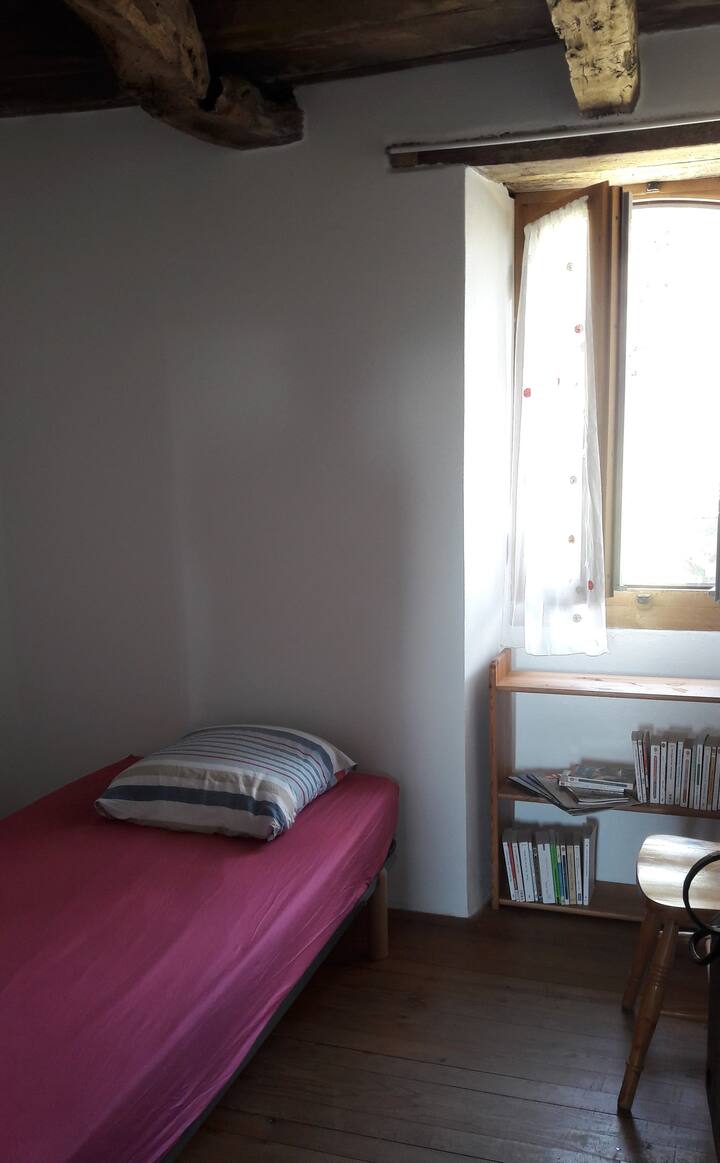 საძინებელი 3