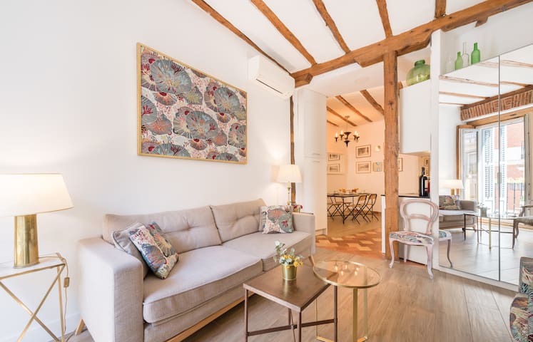Stunning PRADO SANTA ANA Cozy Sunny 2bd/2ba LIFT