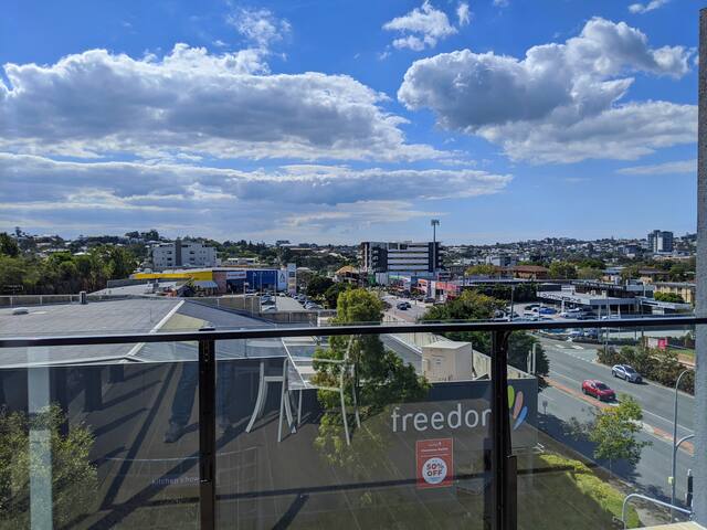 Stylish 3 bedroom apartment in Aparthotel gallery image 2