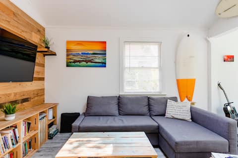 Successful Airbnb property: Fair Harbor Surf Shack in Fire Island