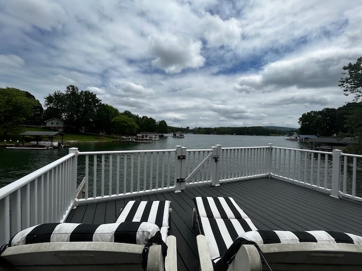 Belews Lake Vacation Rentals & Homes North Carolina, United States