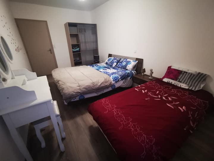 غرفة العائلة