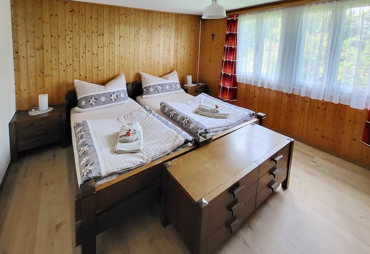 Schlafzimmer rechts