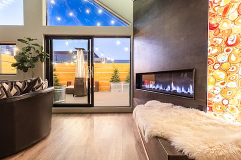 "THE" Condo /16p+/Ski in/ Spa out / Rooftop Villa