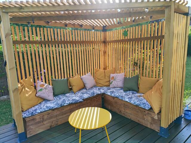 *L’élégante* Maison-climatisée-piscine chauffée gallery image 3