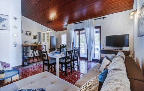 Top performing Airbnb: Holiday house KIM in Općina Kukljica
