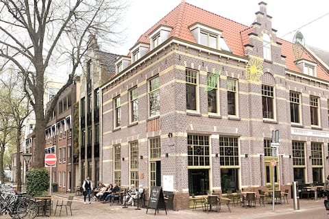 Hotspot 81