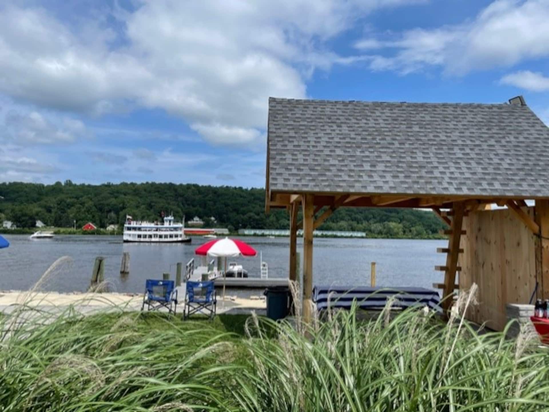 Summer at the Haddam House — foto 4