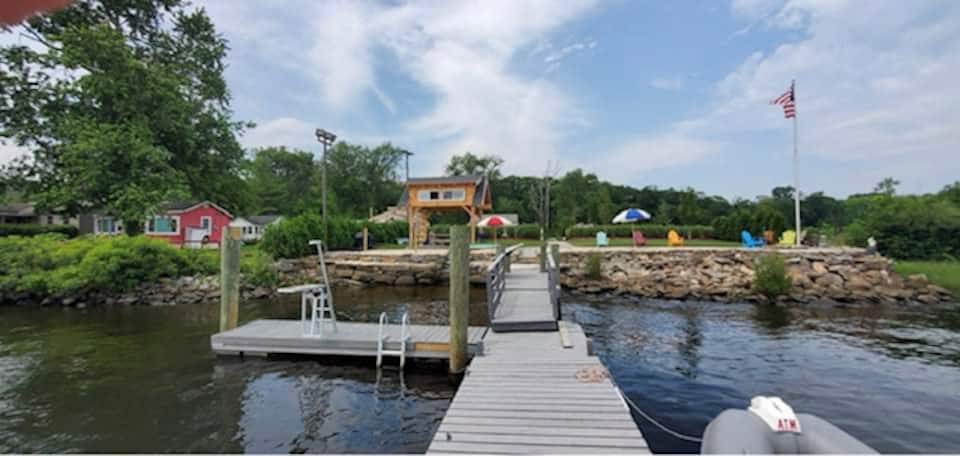 Summer at the Haddam House — foto 1