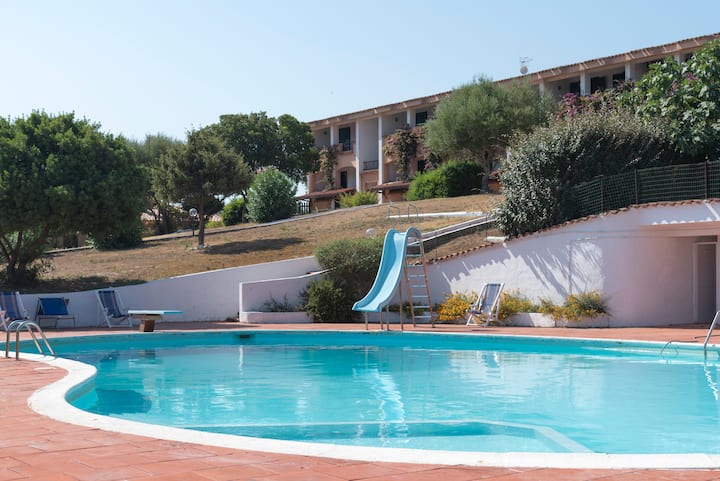 Residencia Pinnetta: Apartamento De 4 Plazas Con Piscina Y Wifi Gratuitos - Islas de Cerdeña