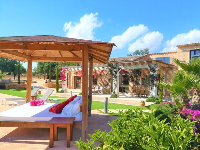 Fantástica Villa Blau gallery image 3