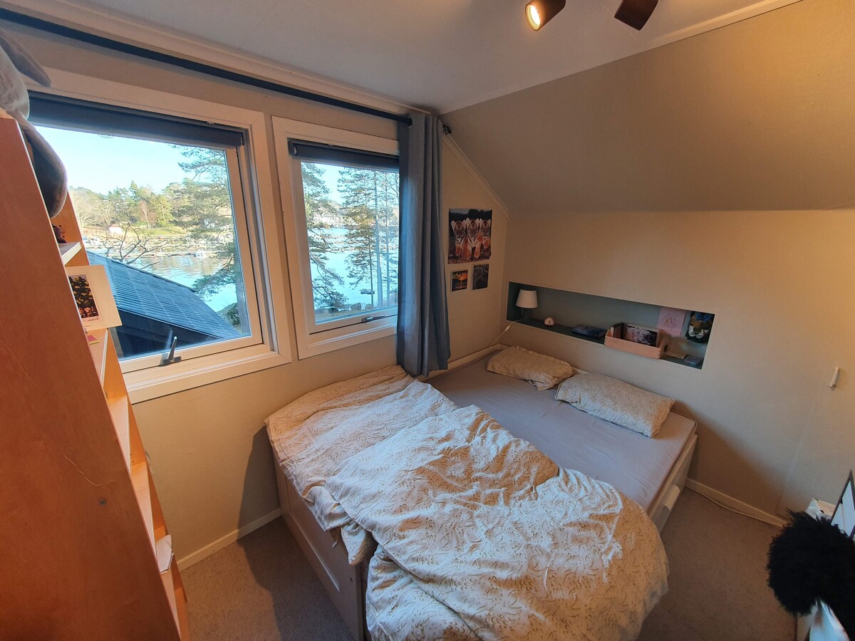 سرير 140 × 200 سم 