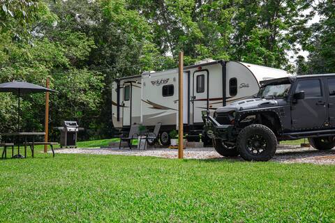 Perfect Summer Retreat, 10 Minutes to the River!