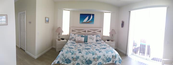 Მთავარი საძინებელი დიდი ზომის საწოლით /მთავარი საძინებელი დიდი ზომის საწოლით