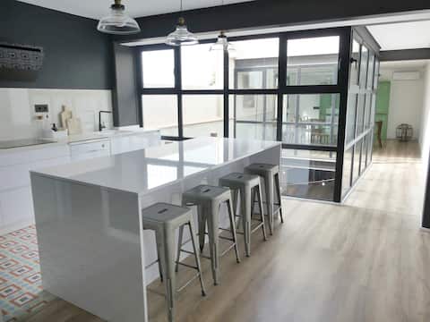 Airbnb con mejor rendimiento: Cal Gran. A charming house near the sea en Tarragona