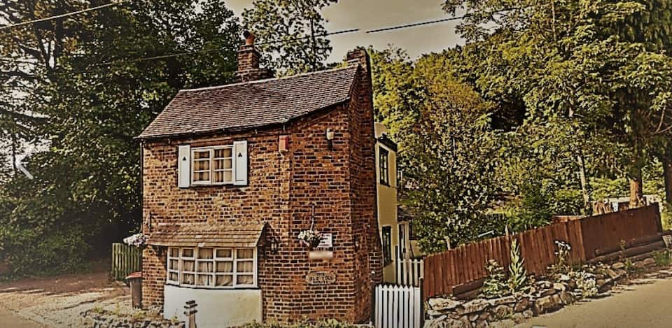 The Old Toll House — photo 1