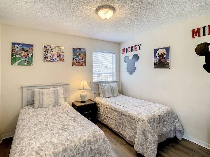 二楼卧室（两张双人床）