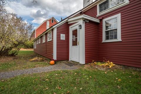 Explore NH & VT from Farm Cottage