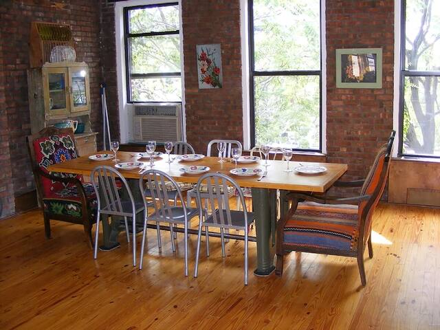 Light-filled townhouse in the heart of Harlem gallery image 4