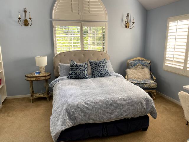 Grand Luxury in Exclusive North Palo Alto gallery image 5