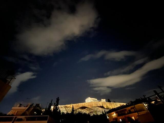 Acropolis slow living apt under the Parthenon gallery image 2
