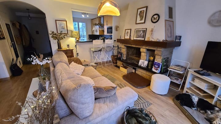 მისაღები ოთახის ხედი