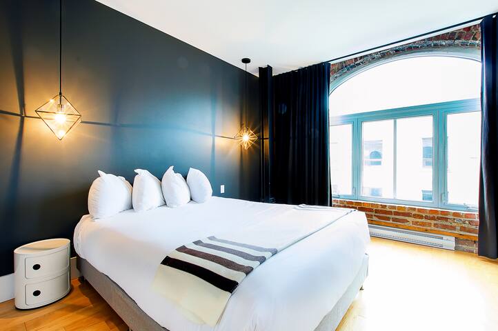 301 – Les Lofts St-Joseph – Par Les Lofts Vieux-QC gallery image 5