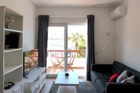 Top Airbnb: Carcavelos Apartment4two in União Das Freguesias De Carcavelos E Parede