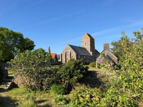 Priory saint Leonard, Bay of Mont St Michel