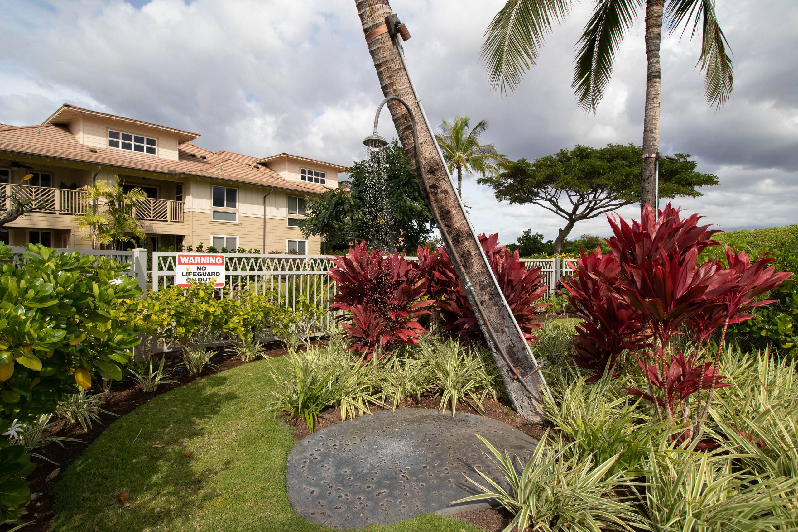 Condo in Waikōloa Beach · ★4.98 · 2 bedrooms · 3 beds · 2 baths - Photo 12