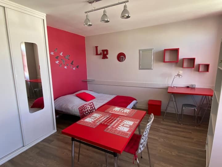 Joli Petit Appartement Idéalement Situé - La Rochelle