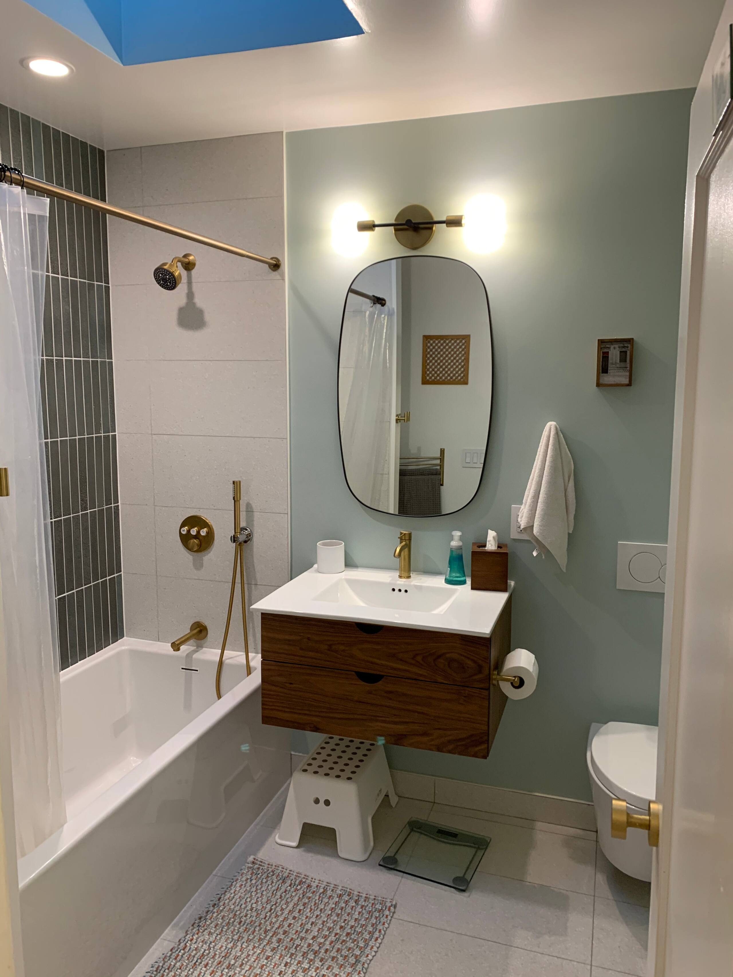 Home in San Francisco · ★4.96 · 3 bedrooms · 4 beds · 2.5 baths - Image 20