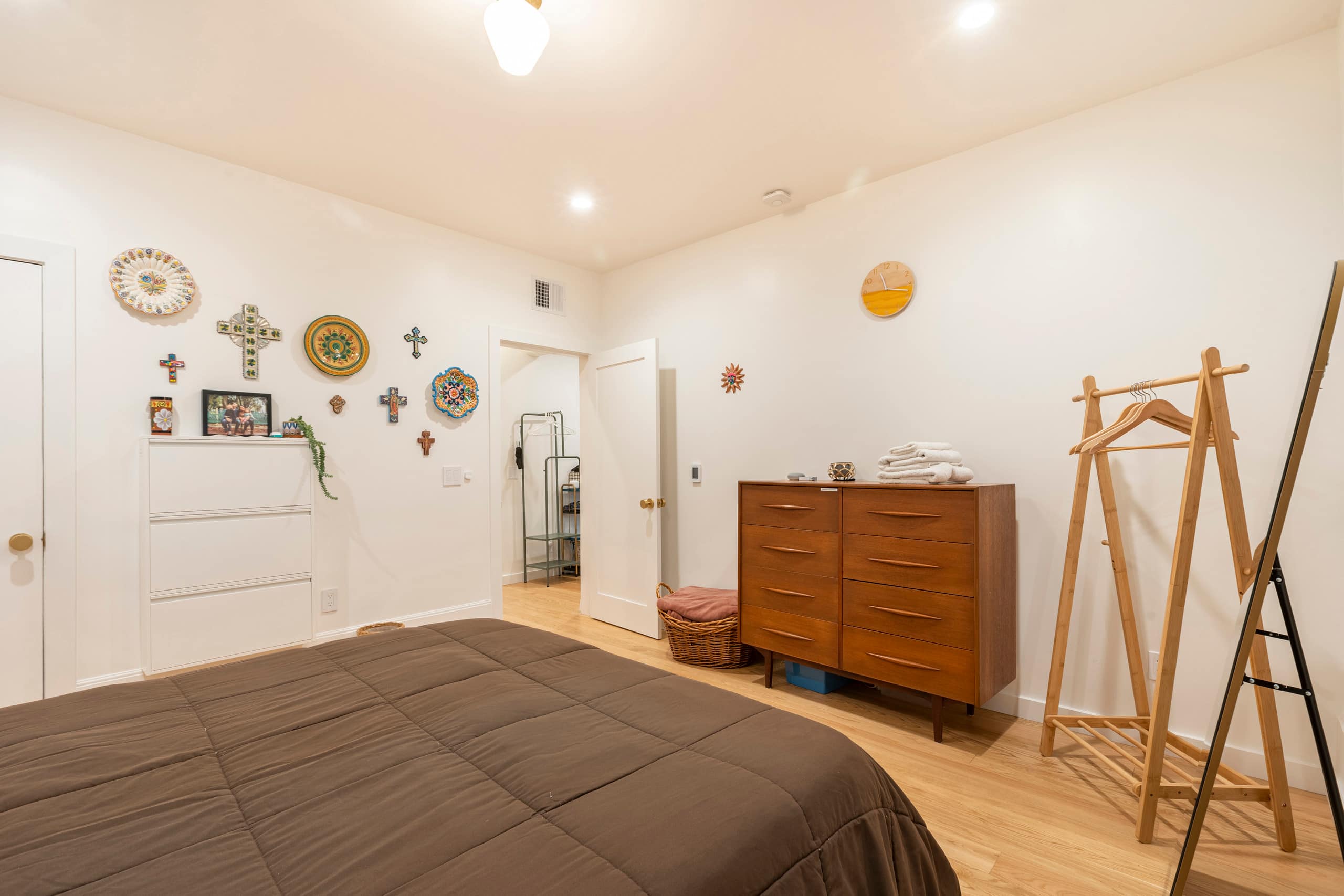 Home in San Francisco · ★4.96 · 3 bedrooms · 4 beds · 2.5 baths - Image 17