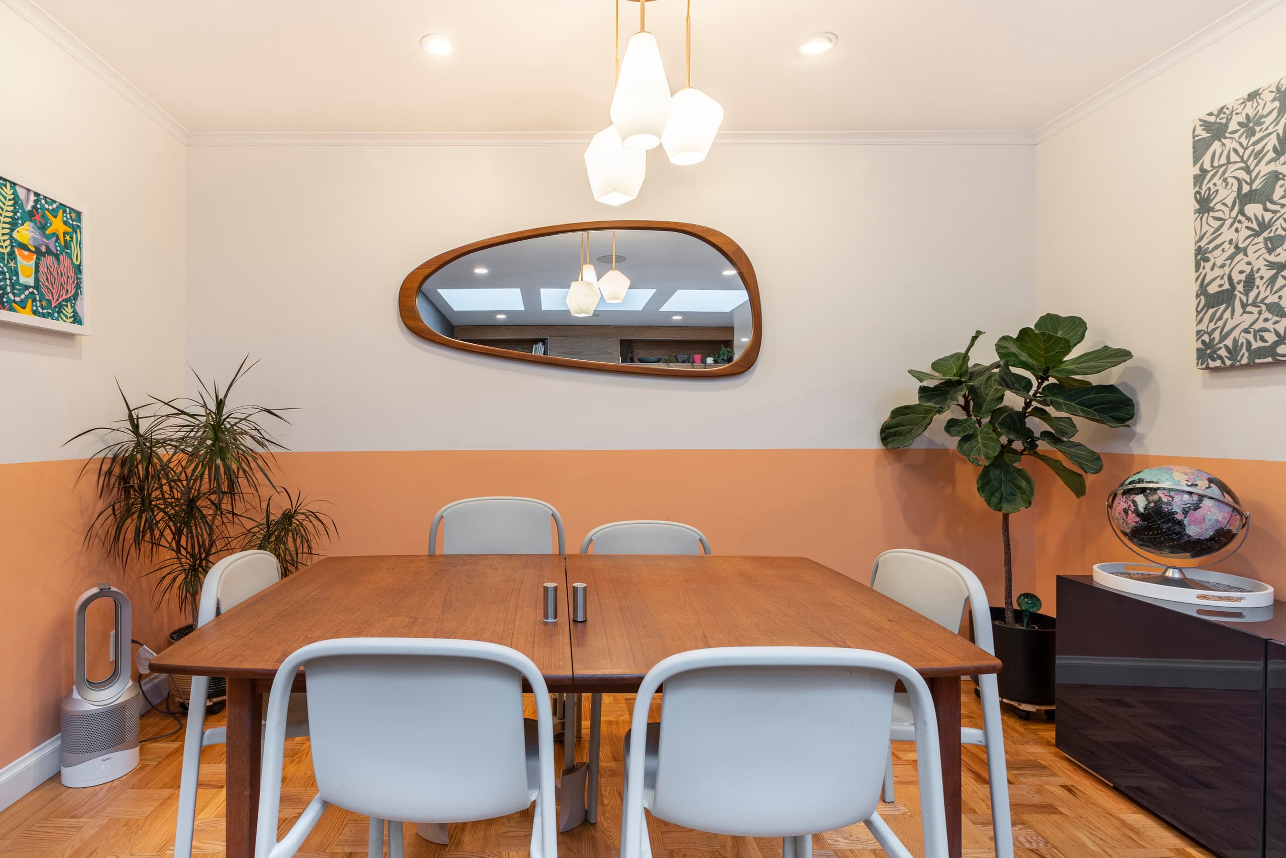 Home in San Francisco · ★4.96 · 3 bedrooms · 4 beds · 2.5 baths - Image 11