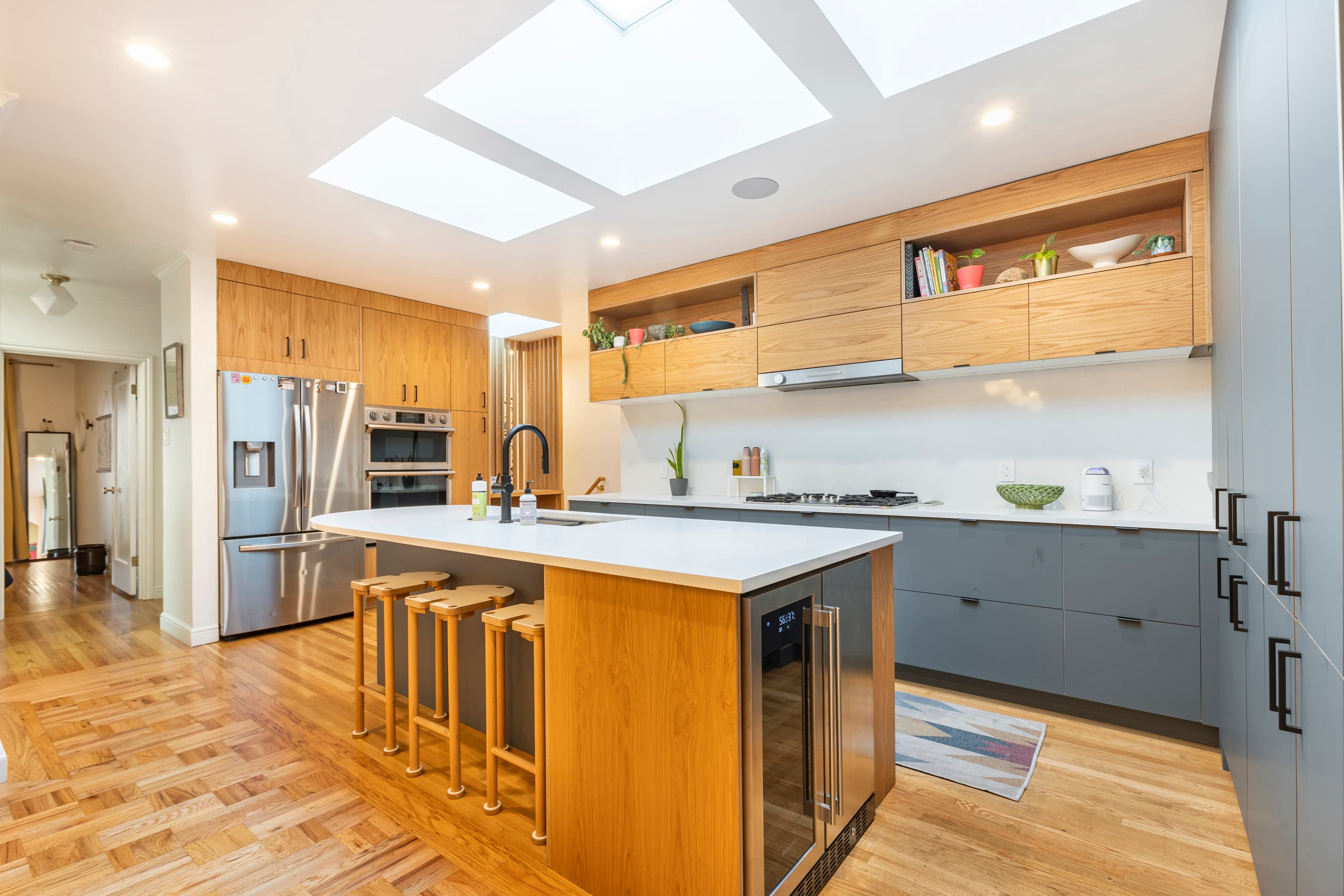 Home in San Francisco · ★4.96 · 3 bedrooms · 4 beds · 2.5 baths - Image 8