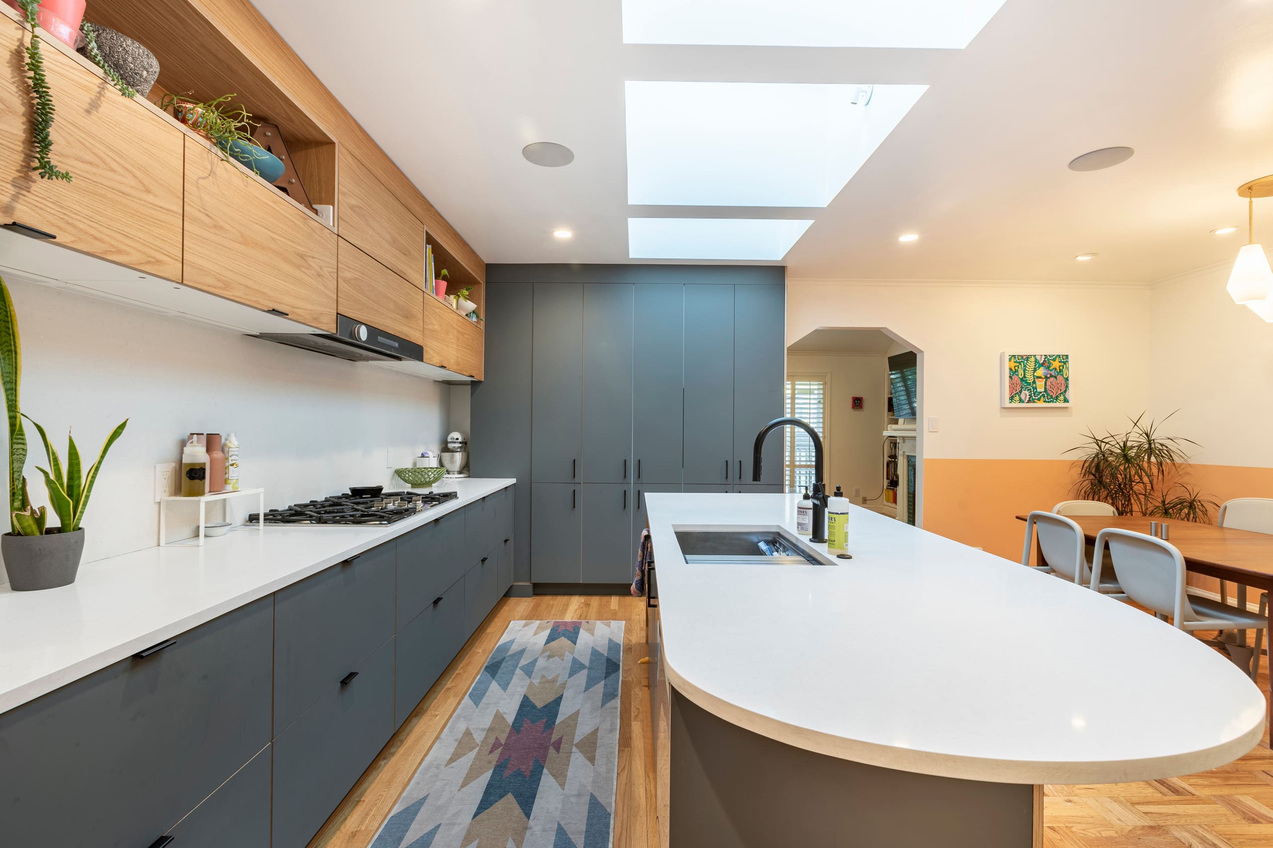 Home in San Francisco · ★4.96 · 3 bedrooms · 4 beds · 2.5 baths - Image 10