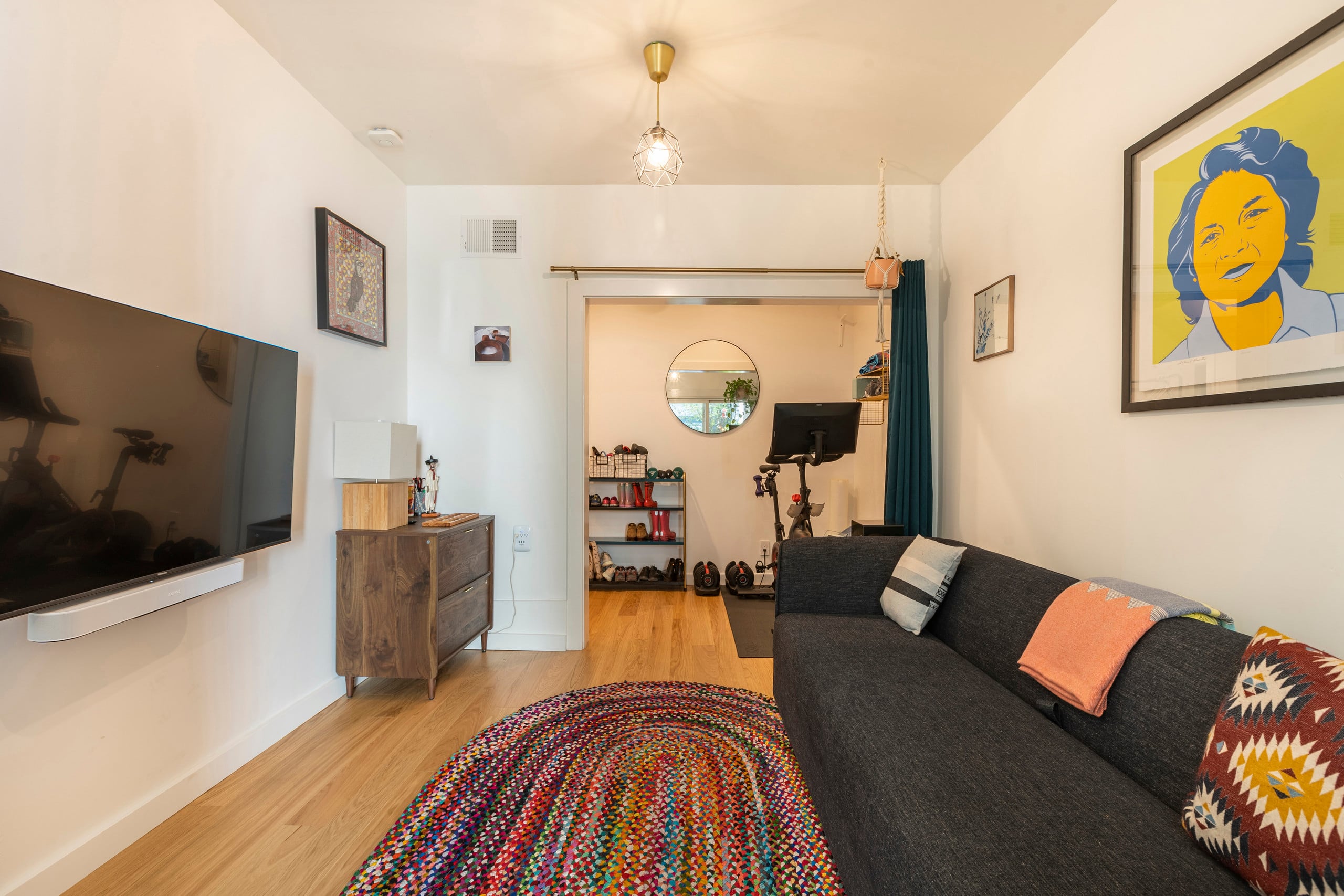 Home in San Francisco · ★4.96 · 3 bedrooms · 4 beds · 2.5 baths - Image 5