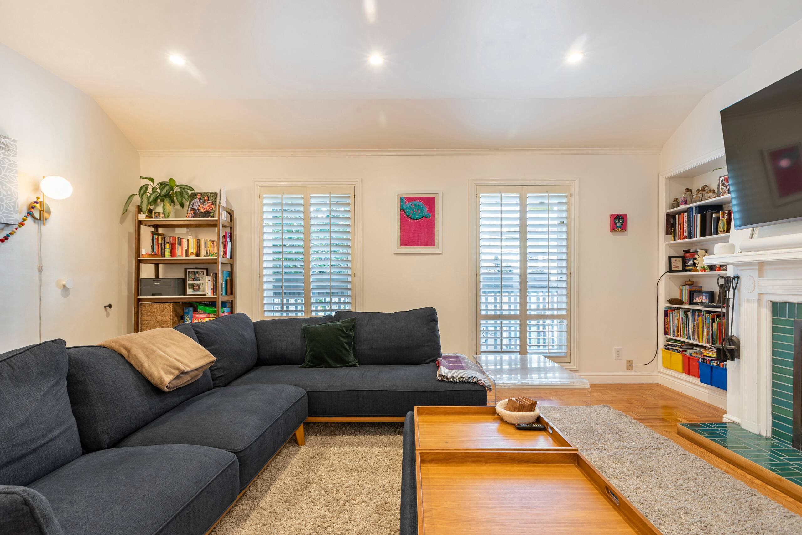 Home in San Francisco · ★4.96 · 3 bedrooms · 4 beds · 2.5 baths - Image 2
