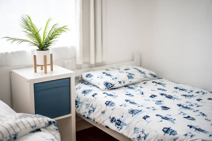 Segundo dormitorio con 2 camas individuales