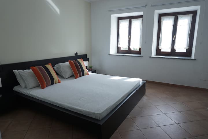 Dhomë gjumi 1