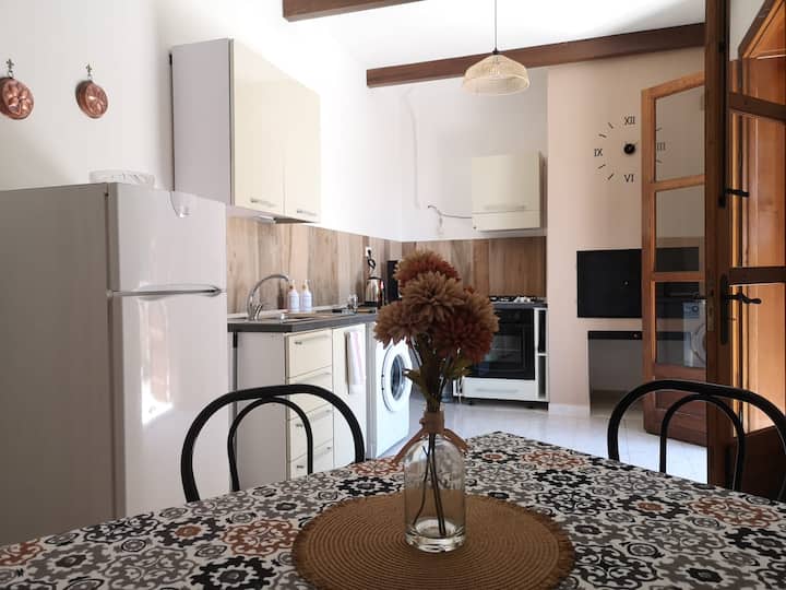 Appartamento In Villa - Carini