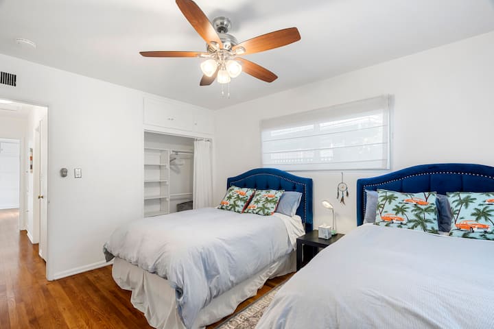 يوجد الكثير من الخزانة !  