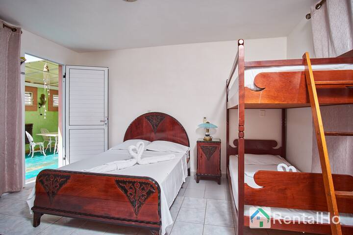 غرفة النوم 2