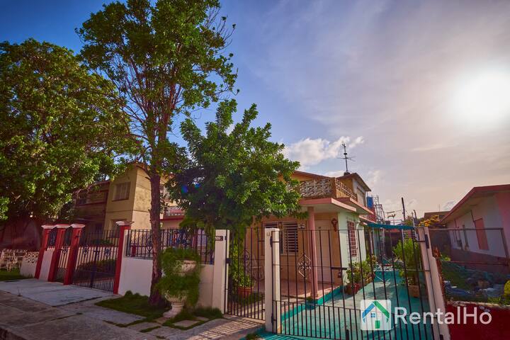 RentalHo managed Airbnb listing 3