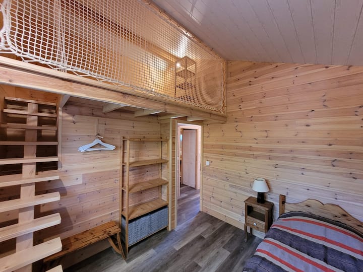 Habitación y mezzanine